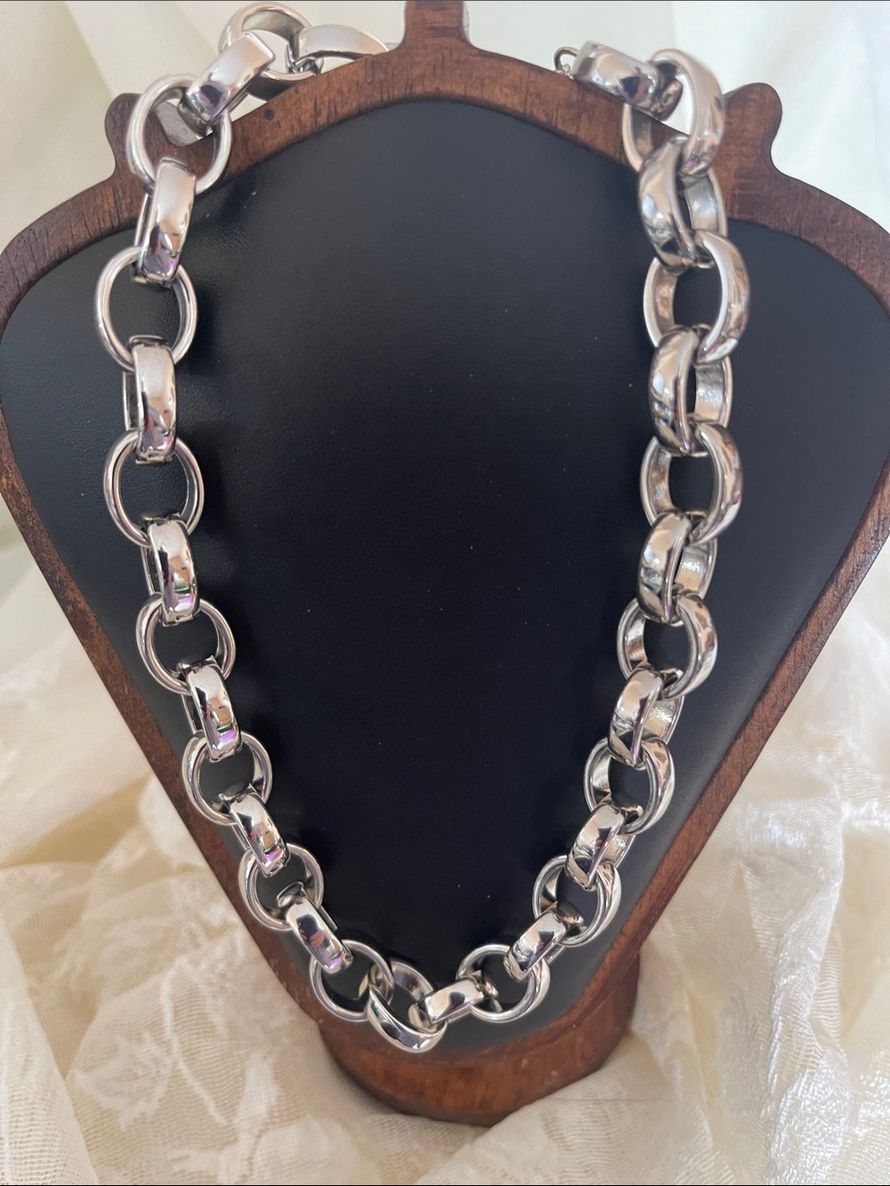Silver Chain Link Necklace - Women's Jewelry